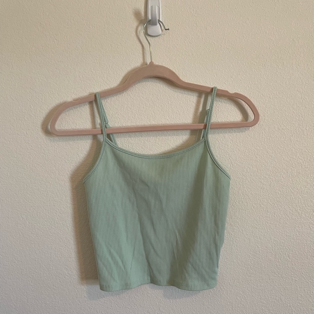 NWOT AEO light green ribbed cropped tank top